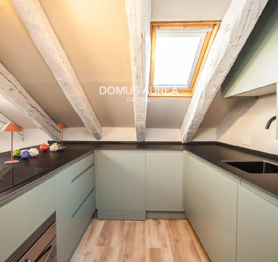 Cocina de Ático en venta en Madrid con Aire acondicionado, Terraza y Amueblado
