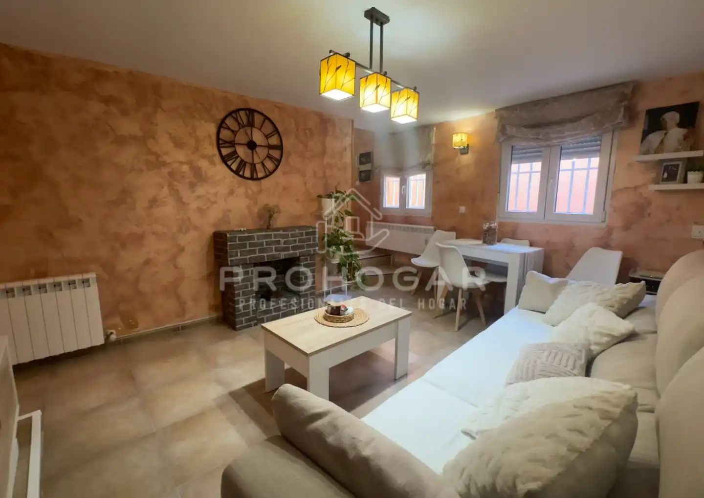 Sala d'estar de Casa o xalet en venda en Colmenar Viejo
