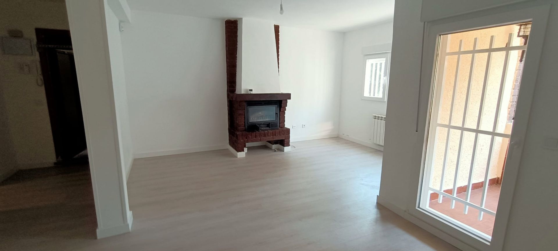 Sala d'estar de Pis en venda en El Escorial amb Calefacció, Terrassa i Piscina comunitària