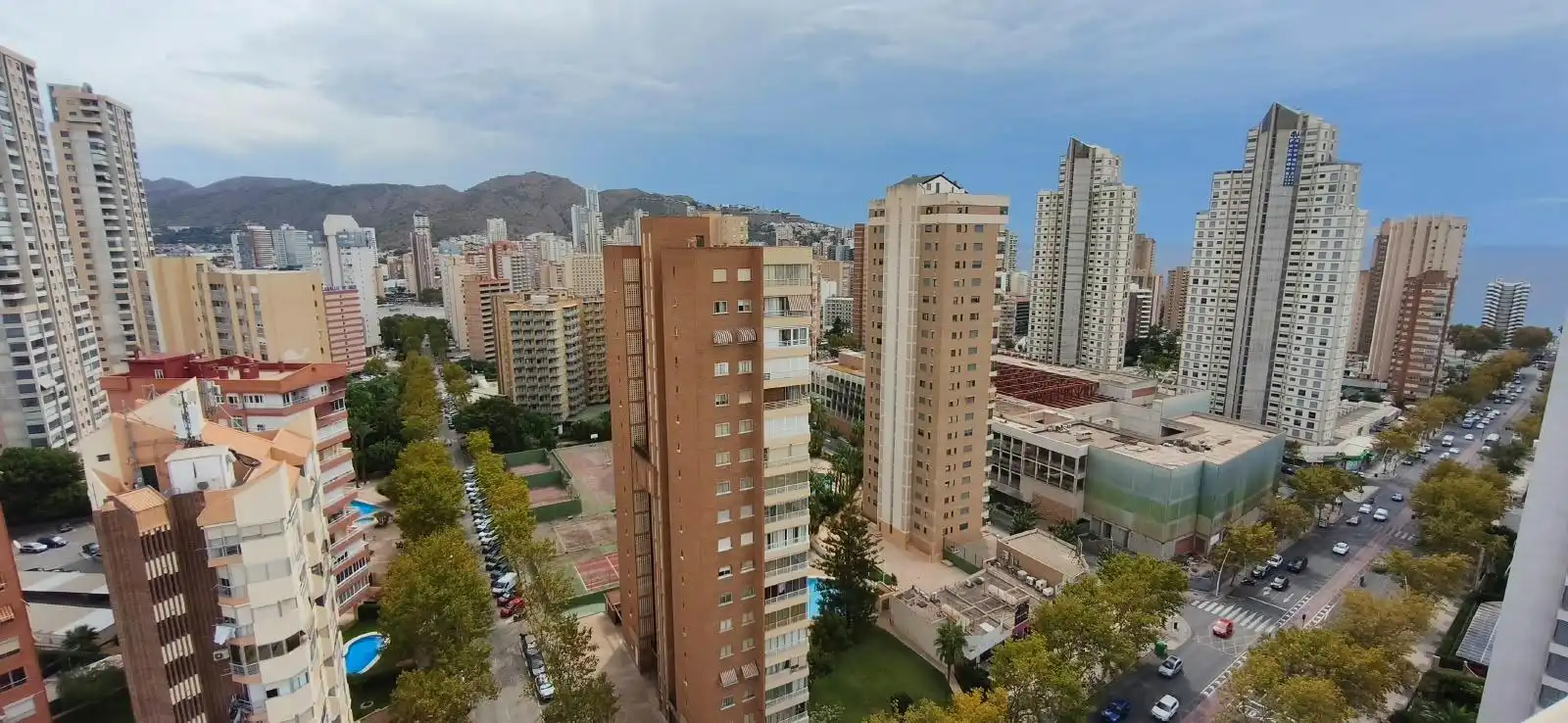 Attico con piscina in vendita a Levante Alto