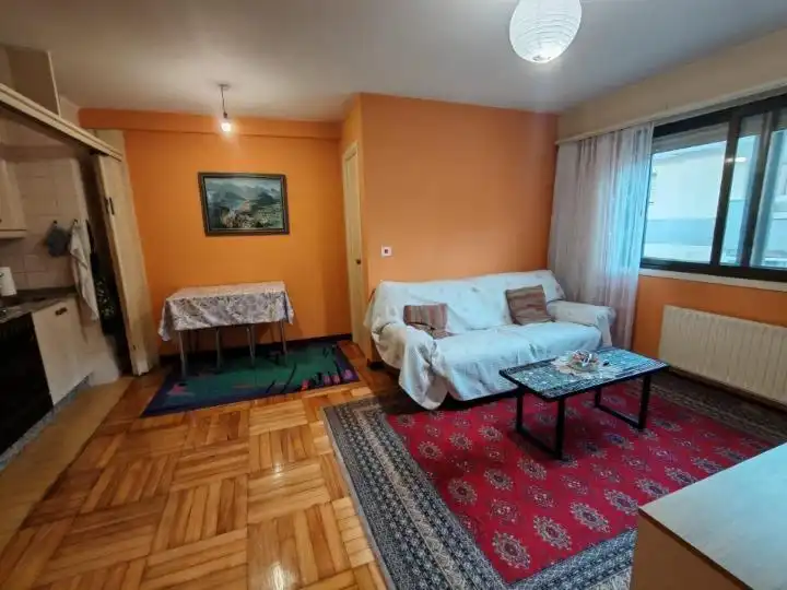 Appartement compact avec ascenseur à vendre à MENENDEZ PELAYO, imagen 3