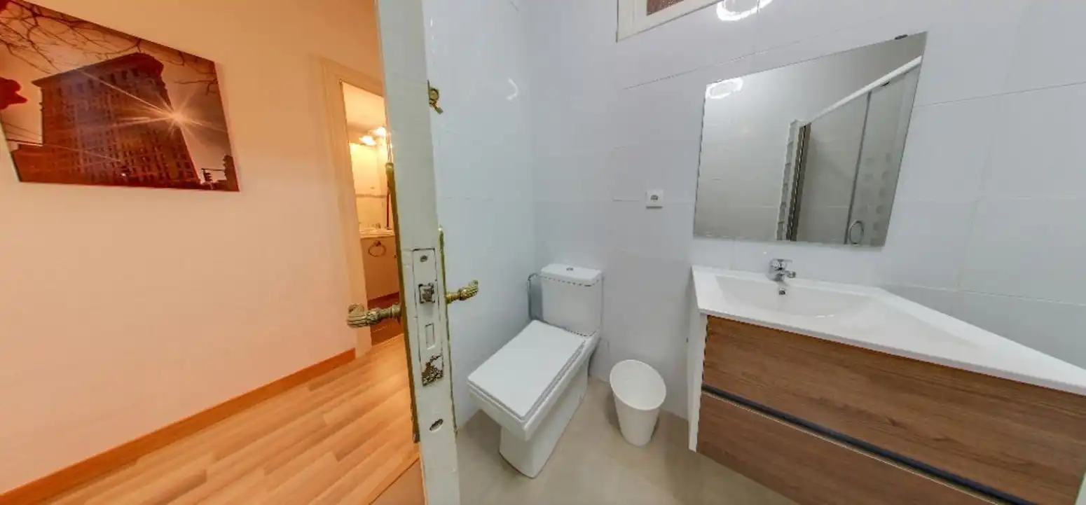 Bathroom of Flat for rent in Salamanca  with Heating and Furnished