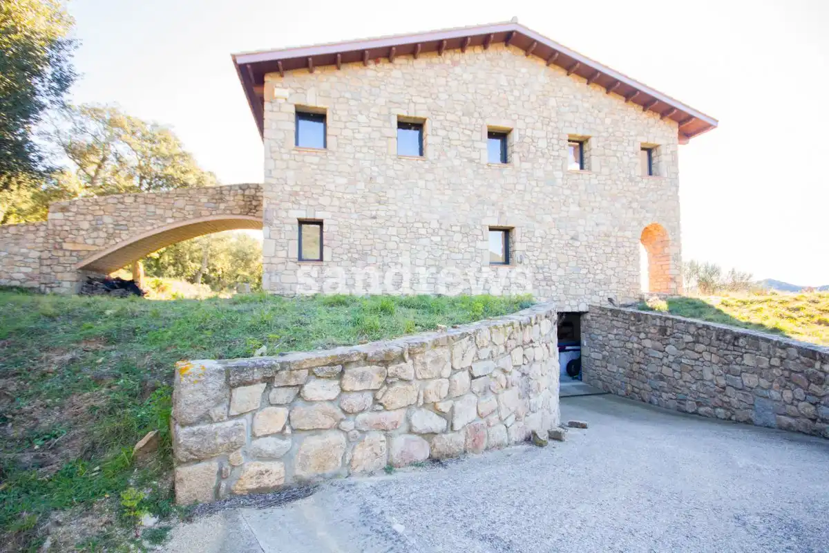 Außenansicht von Country house zum Verkauf in Darnius mit Klimaanlage, Heizung und Privatgarten