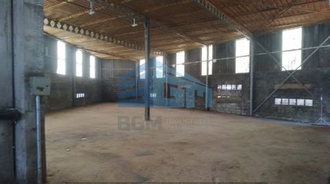Foto 2 von Fabrikhallen zum Verkauf in A Estrada , Pontevedra