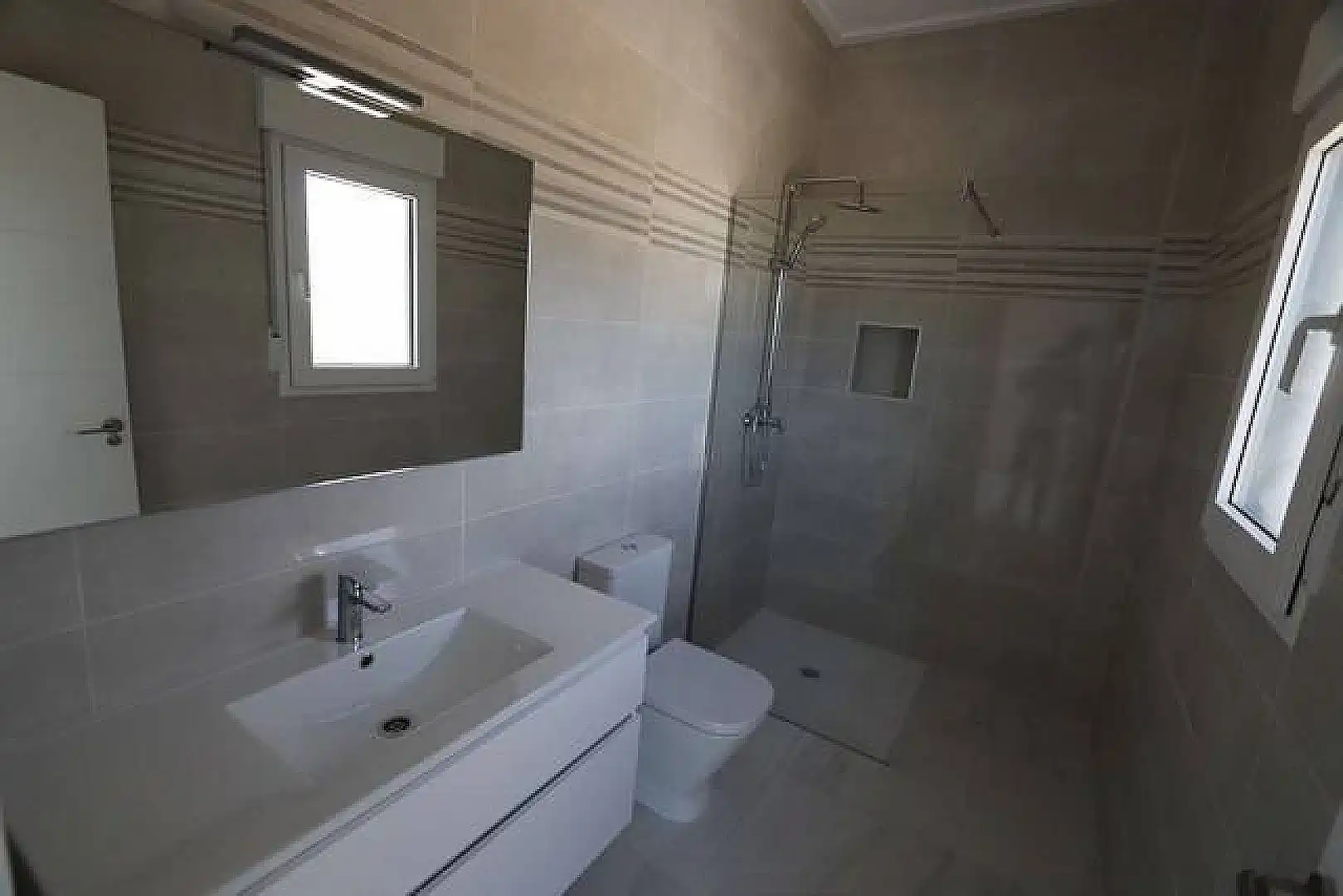 Villa zum Verkauf in El Pinós / Pinoso, imagen 17