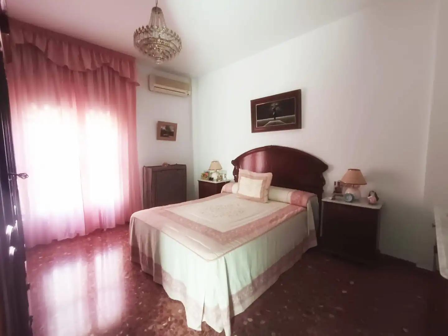 Dormitori de Casa o xalet en venda en Córdoba amb Aire condicionat