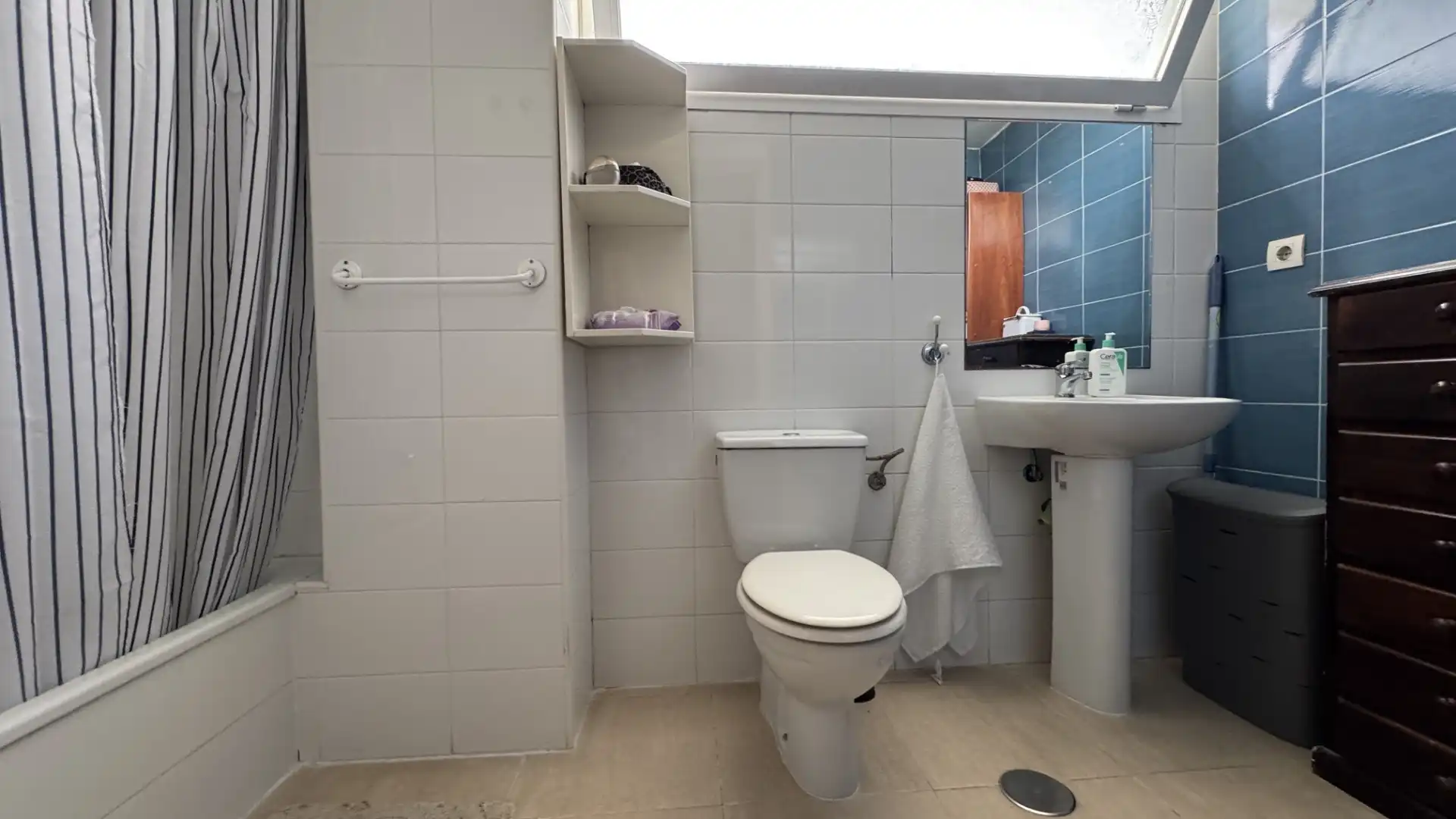 Bany de Pis en venda en Badajoz amb Aire condicionat