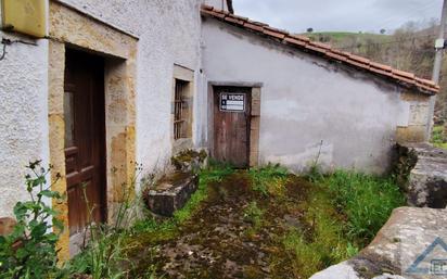 Exterior view of House or chalet for sale in Corvera de Toranzo  with Storage room