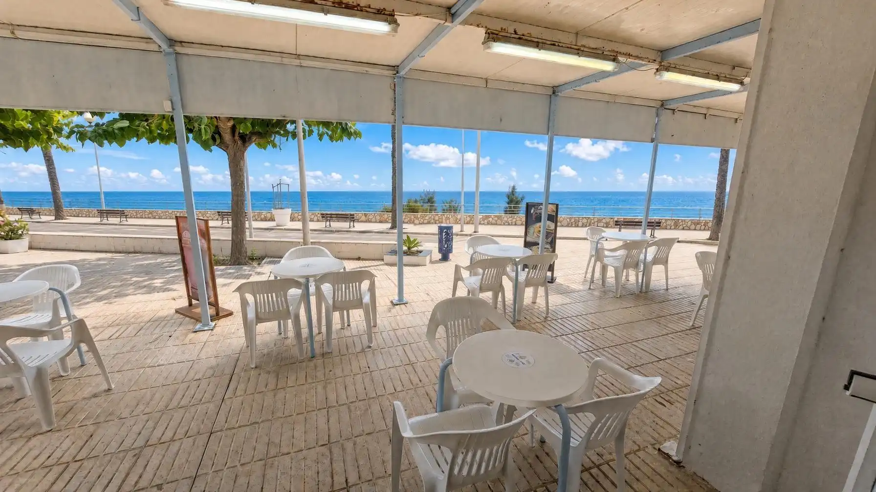 Business premises to rent in Passeig MARITIM