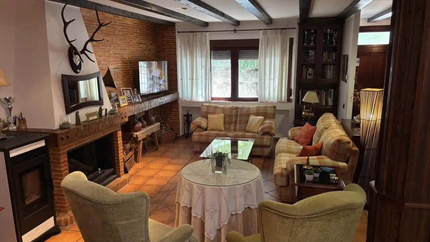 Sala de estar de Casa o chalet en venta en Vianos con Calefacción y Terraza