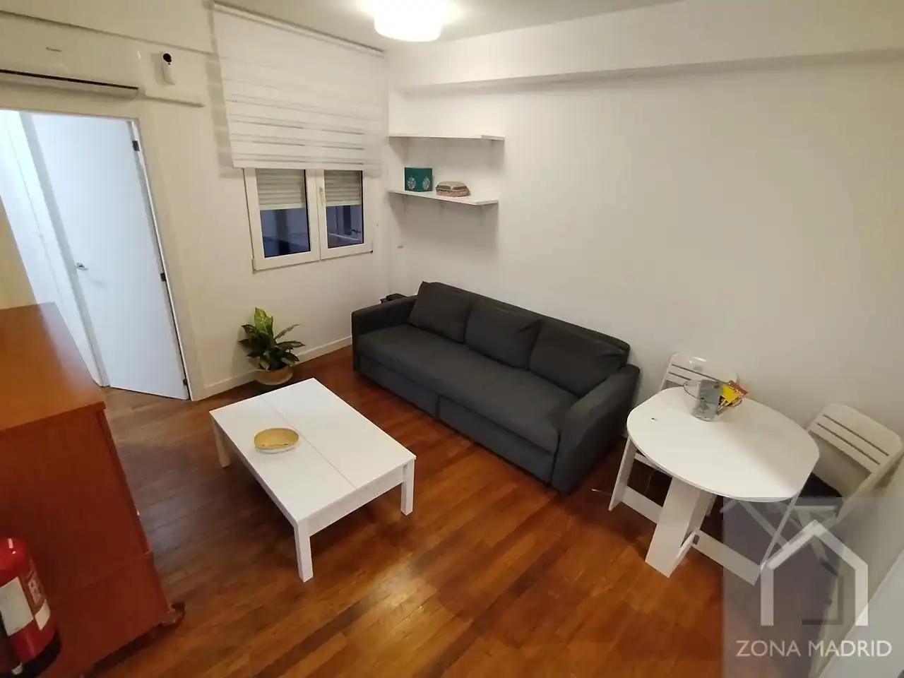Flat for sale in Calle del Toro, imagen 4