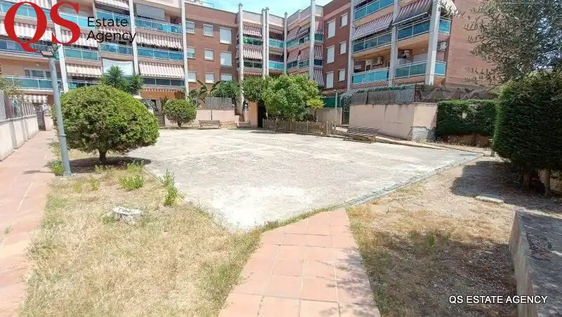 Parking de Planta baja en venta en Tordera con Calefacción, Jardín privado y Terraza