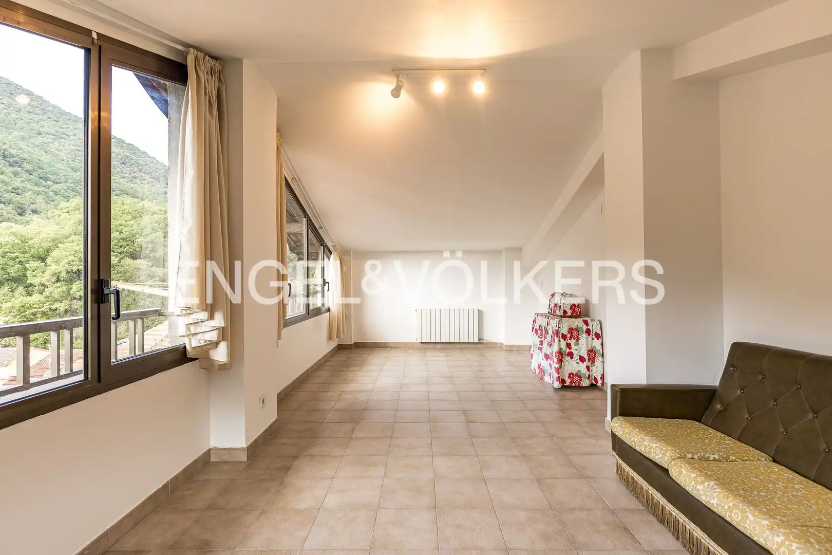 Houses for sale in Carrer Major, Cercs