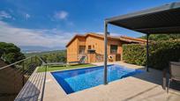Vista exterior de Casa o xalet en venda en Vilanova del Vallès amb Calefacció, Jardí privat i Terrassa