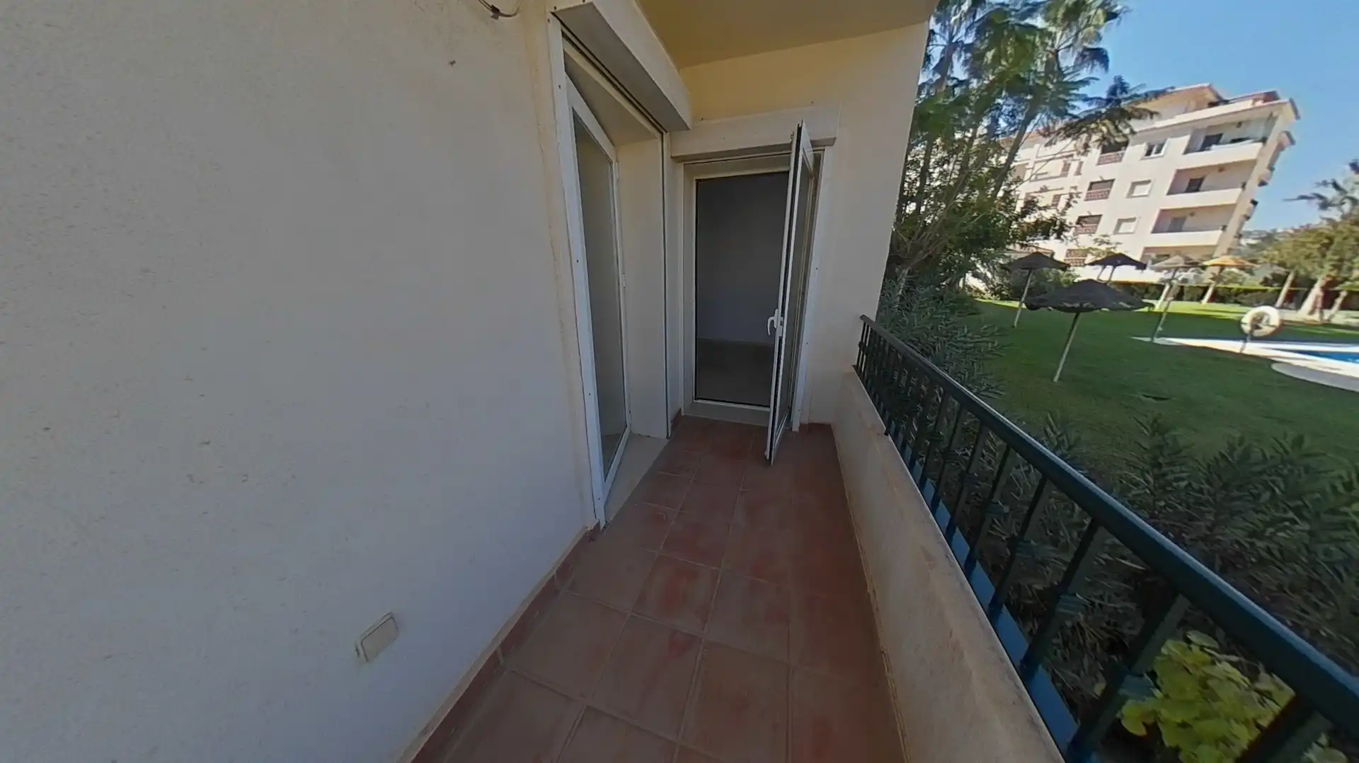 Terraza de Piso en venta en Mijas con Trastero y Piscina