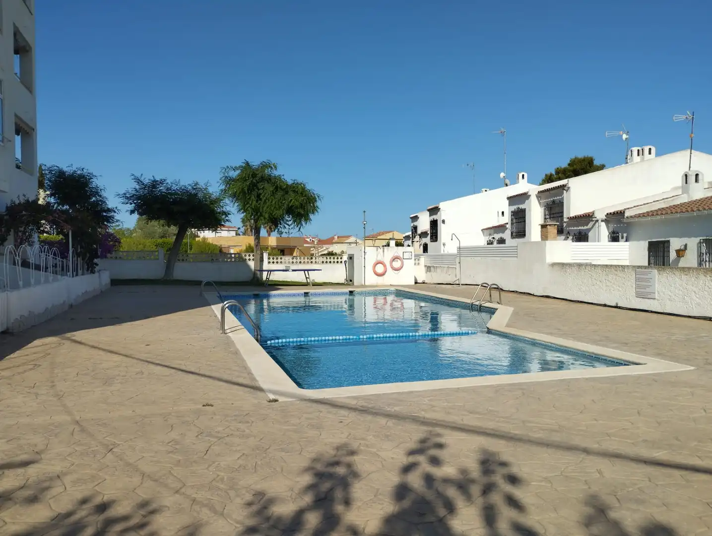 Piscina de Apartament en venda en Alcanar amb Terrassa, Moblat i Forn