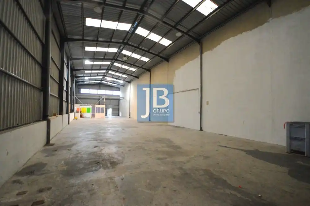 Industrial buildings for rent in Calle Vial 1, Novelé / Novetlè