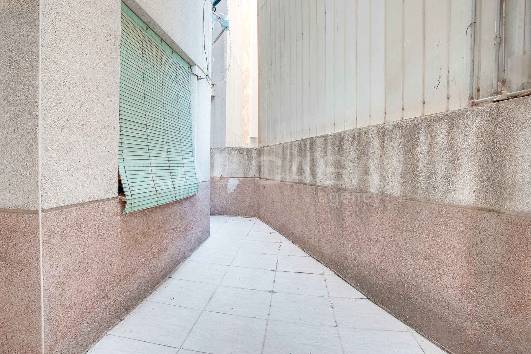 Exterior view of Flat for sale in L'Hospitalet de Llobregat  with Terrace