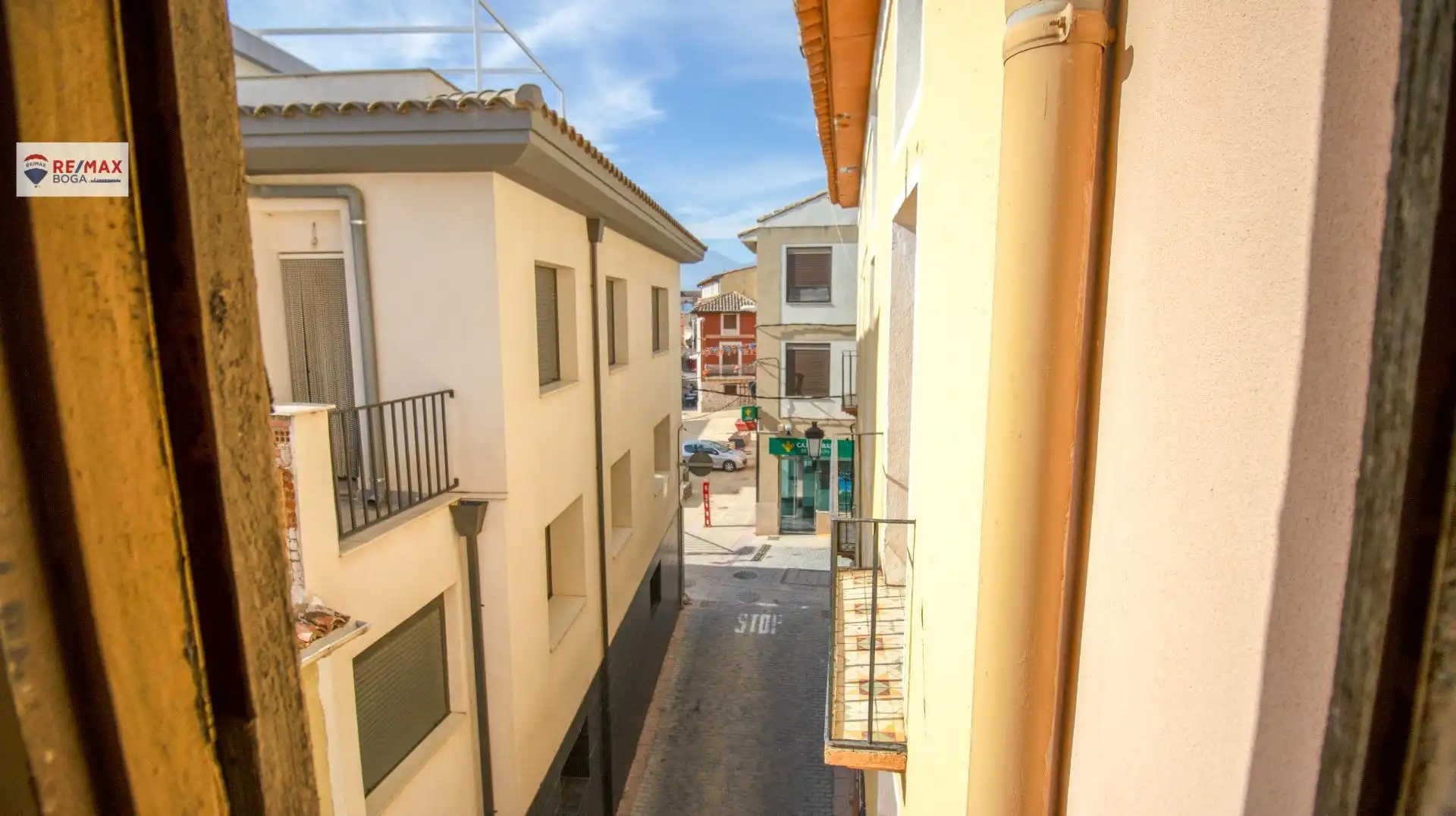 Außenansicht von Wohnung zum Verkauf in Novallas mit Terrasse