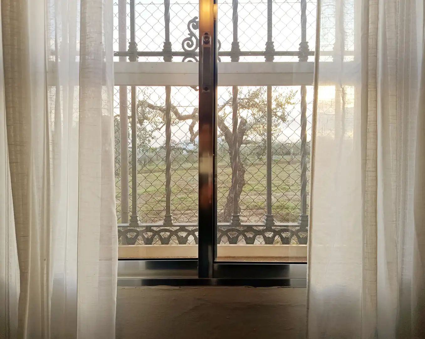 Schlafzimmer von Country house zum Verkauf in Hinojos mit Privatgarten, Terrasse und Schwimmbad