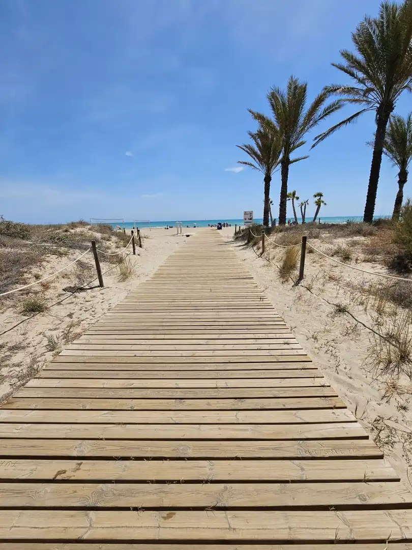 Außenansicht von Haus oder Chalet zum Verkauf in Canet d'En Berenguer mit Klimaanlage, Heizung und Privatgarten