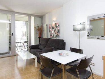 Appartement compact avec ascenseur à louer à Centro
