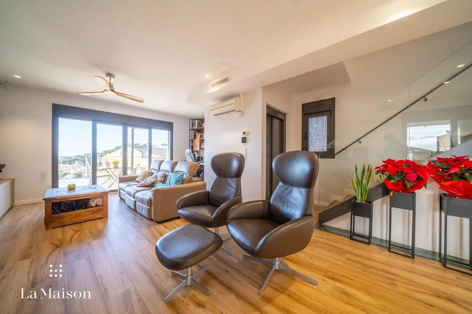 Sala de estar de Casa o chalet en venta en Caldes d'Estrac con Aire acondicionado, Calefacción y Jardín privado
