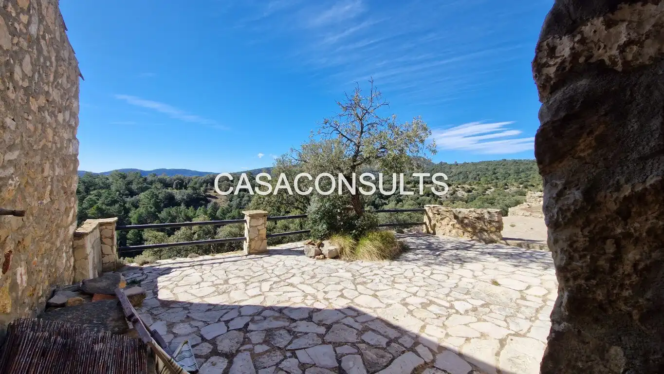 Terrassa de Finca rústica en venda en Vistabella del Maestrazgo amb Jardí privat, Terrassa i Moblat
