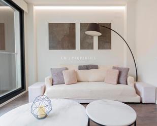 Living room of Flat to rent in  Valencia Capital  with Heating, Parquet flooring and Furnished