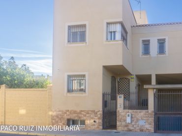 Villa in vendita a Pechina