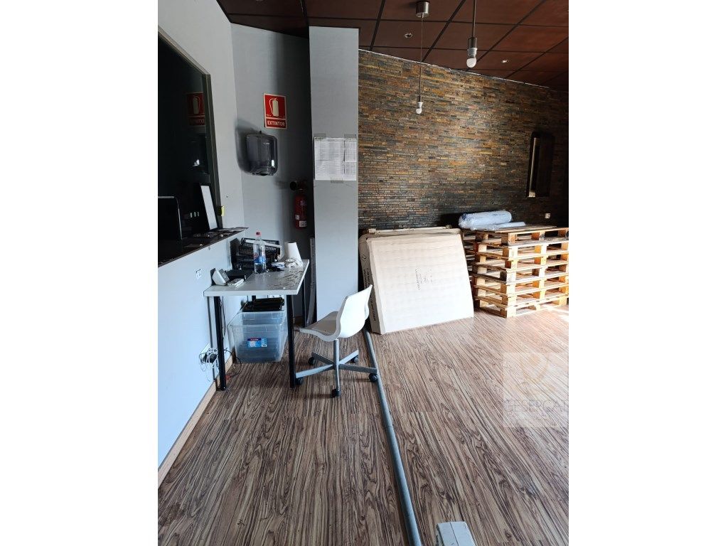 Local de alquiler en Rubí