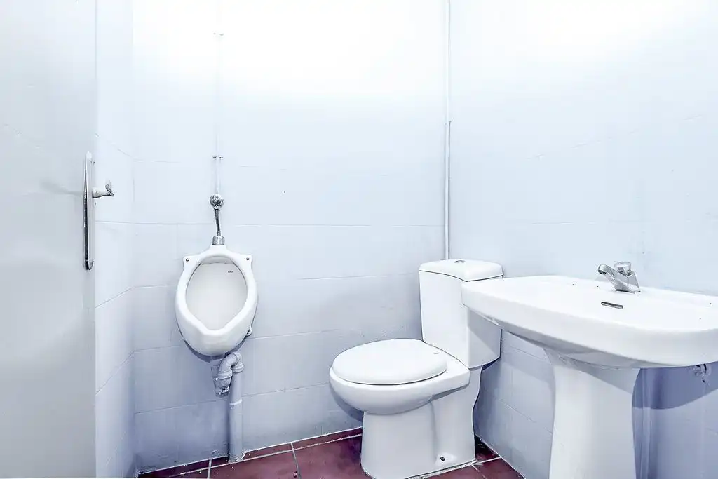 Baño de Local en venta en Valdepeñas