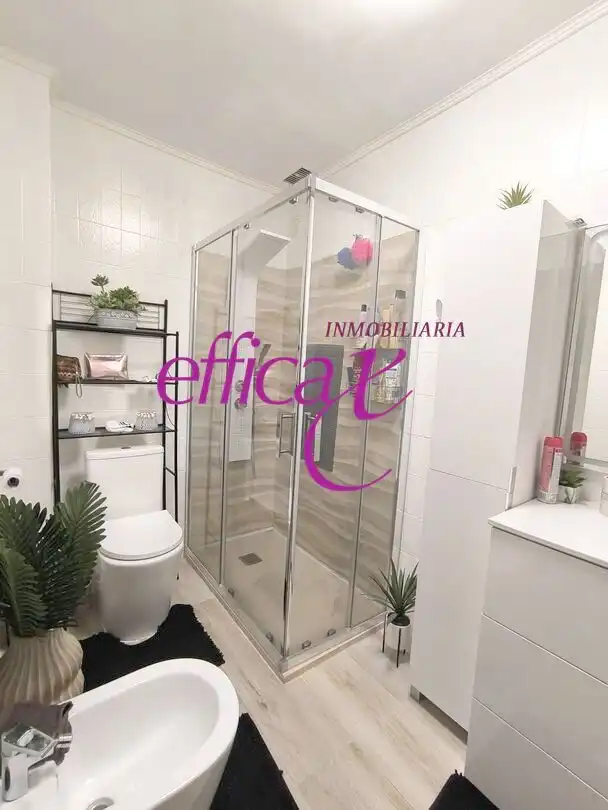Bathroom of Flat for sale in Erustes  with Heating