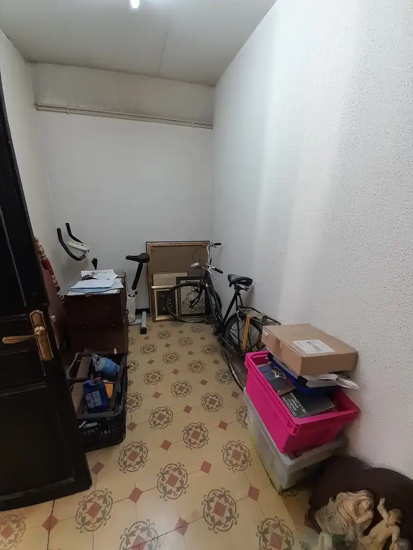 Piso en venta en Olot con Calefacción y Balcón