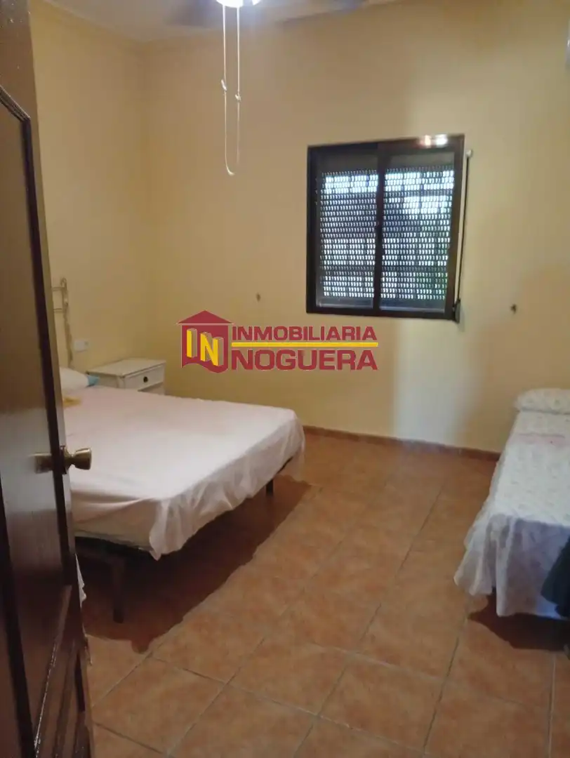 Dormitori de Casa o xalet en venda en Fuente Palmera amb Piscina