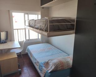 Bedroom of Apartment to share in  Valencia Capital  with Air Conditioner, Furnished and Oven