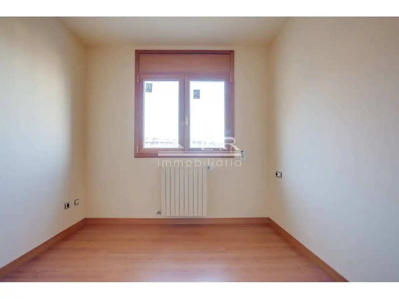 Habitación de Dúplex en venta en Vic con Aire acondicionado, Calefacción y Parquet