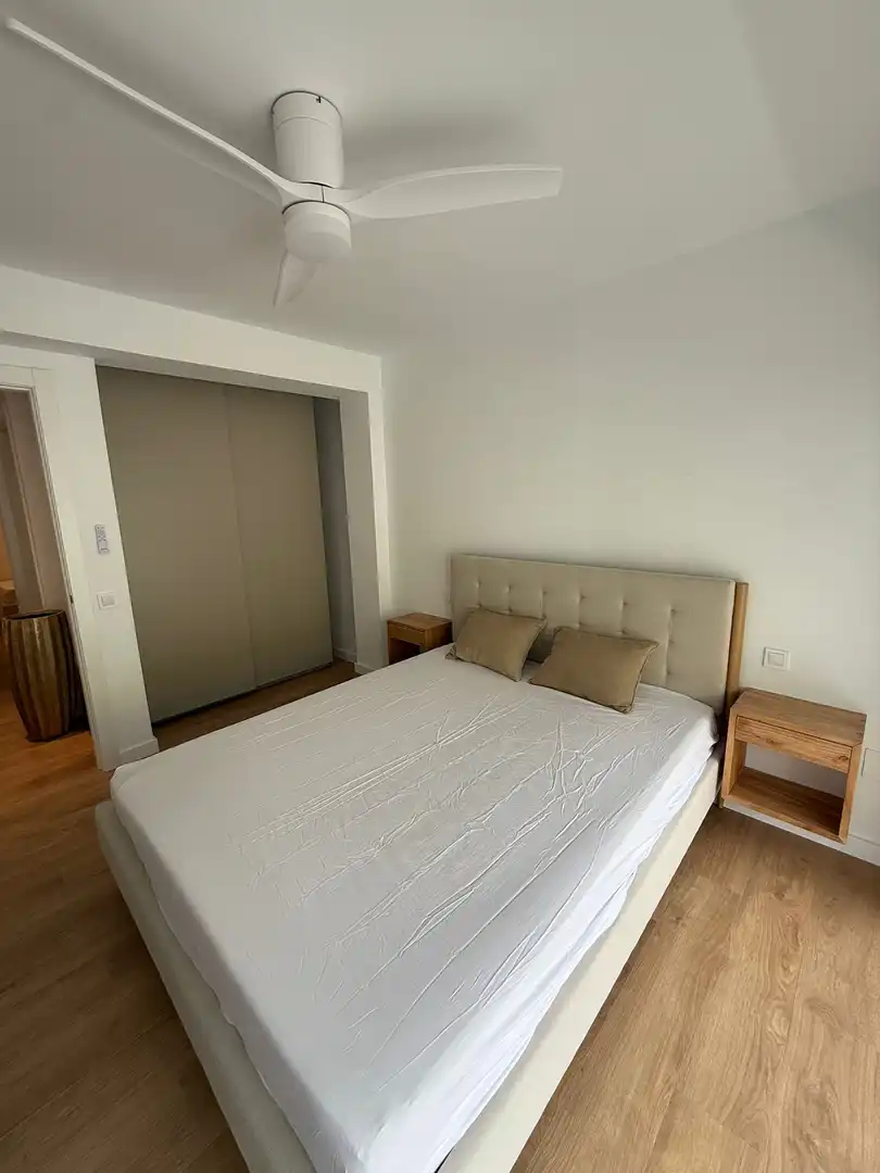Habitación de Apartamento de alquiler en Marbella con Aire acondicionado, Calefacción y Terraza