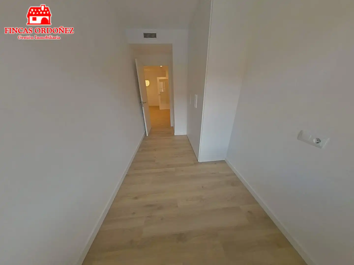 Wohnung zum Verkauf in Sant Andreu de la Barca mit Klimaanlage, Heizung und Balkon