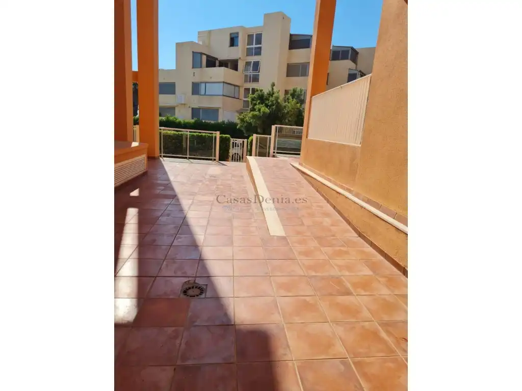 Apartament amb ascensor en venda a Carrer Llac Baikal, imagen 16