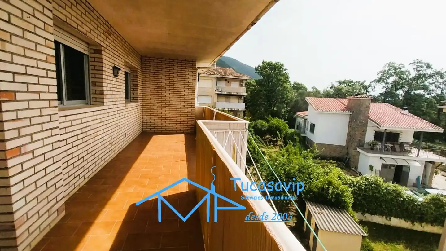 Terraza de Piso en venta en La Adrada  con Calefacción, Jardín privado y Terraza