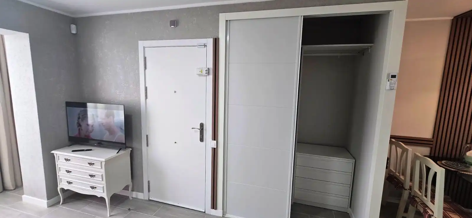 Habitación de Piso en venta en Alicante / Alacant con Aire acondicionado, Calefacción y Terraza
