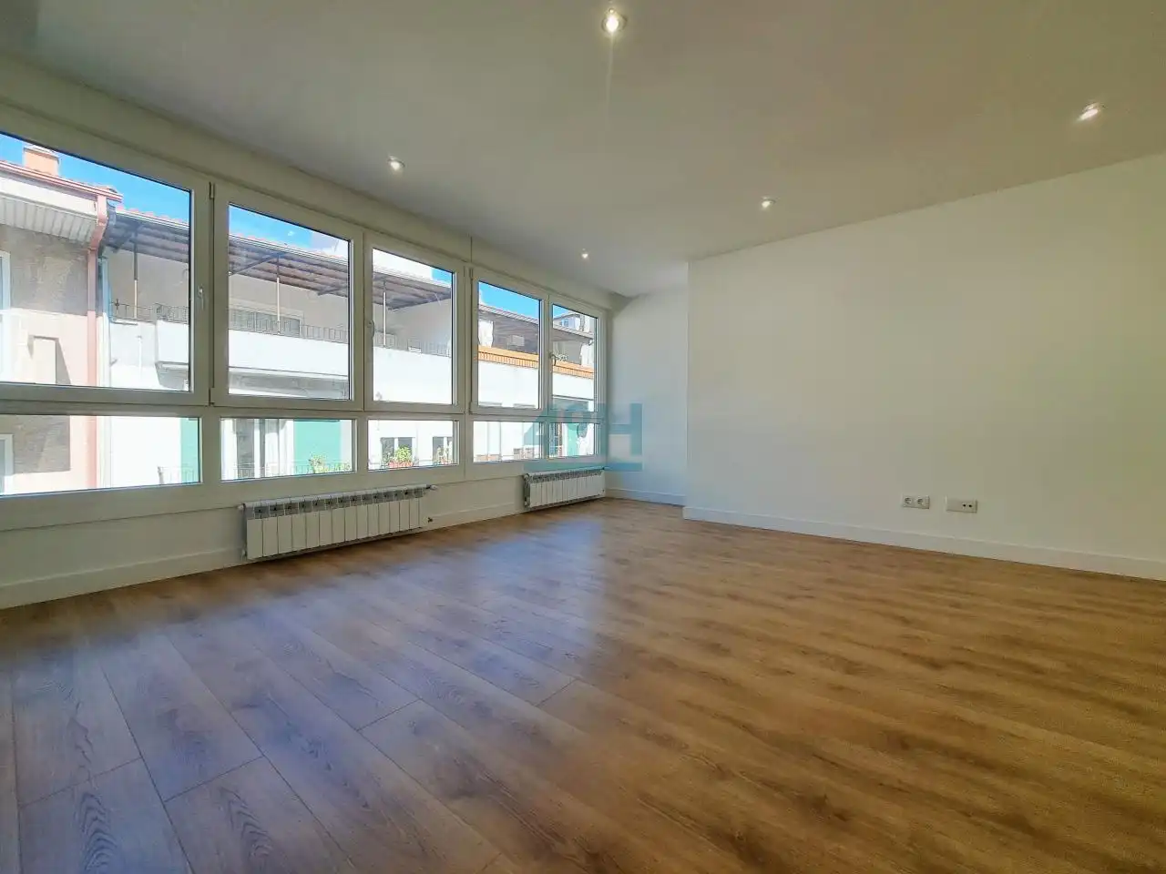 Living room of Flat for sale in Ourense Capital   with Heating and Storage room
