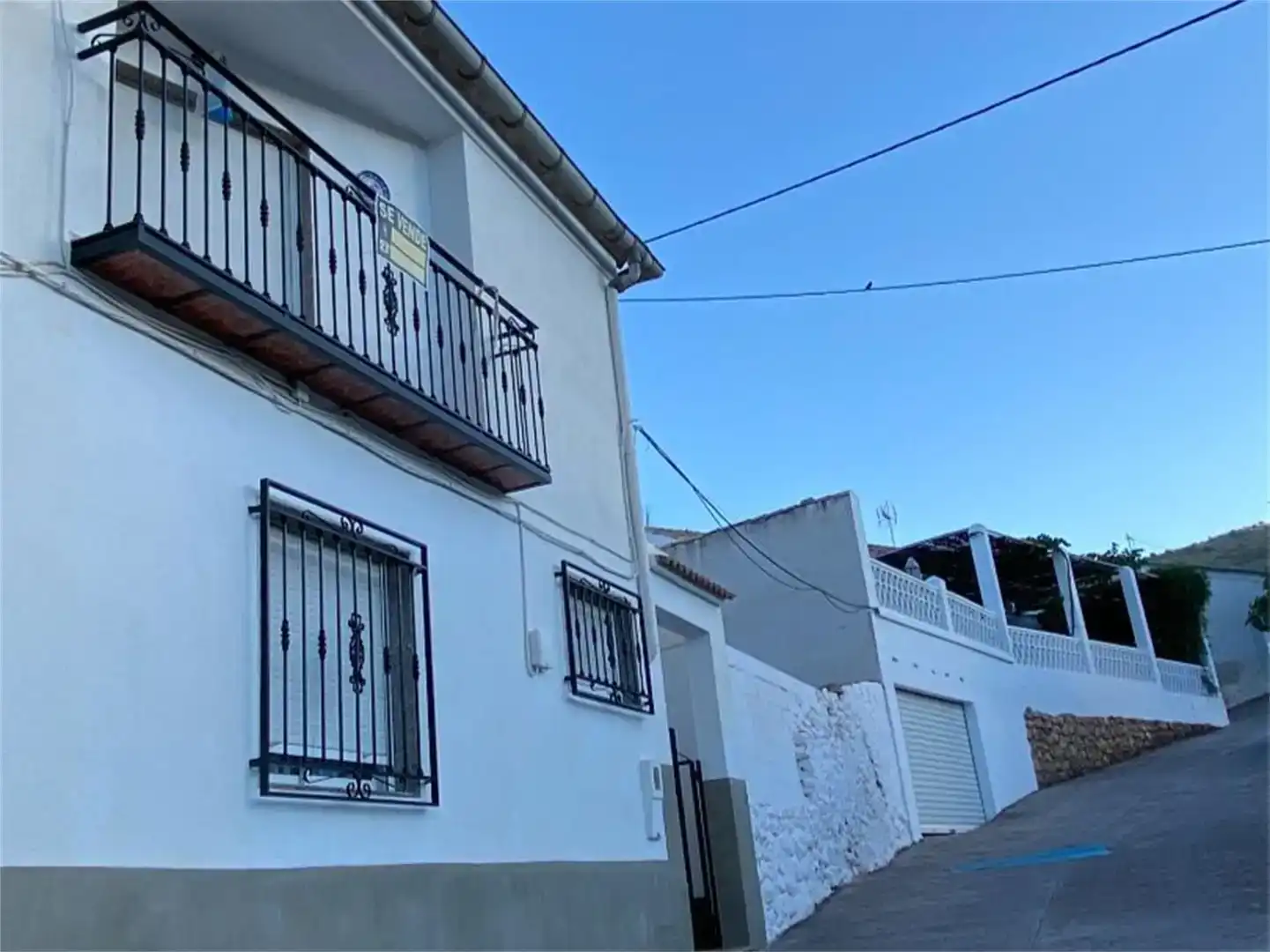 Vista exterior de Finca rústica en venda en Bélmez de la Moraleda amb Traster, Moblat i Balcó