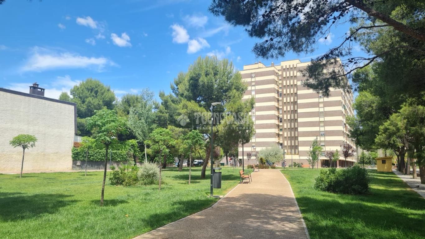 Exterior view of Flat for sale in  Zaragoza Capital  with Air Conditioner, Heating and Terrace