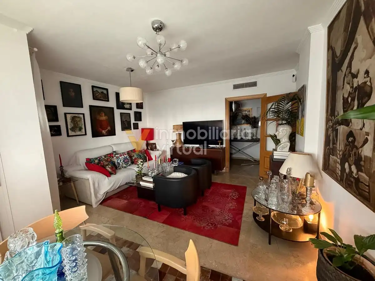 Piso con balcón en venta en Avenida de Luis Alberto de Cuenca 4, imagen 2