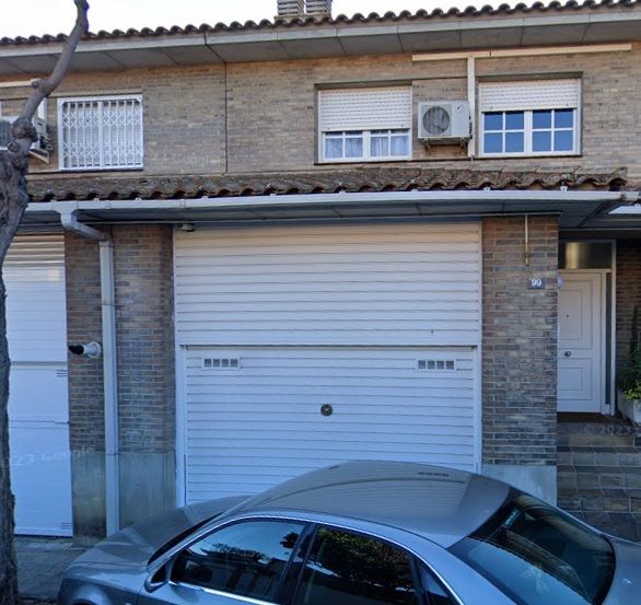 Aparcament de Casa adosada en venda en Sant Quirze del Vallès