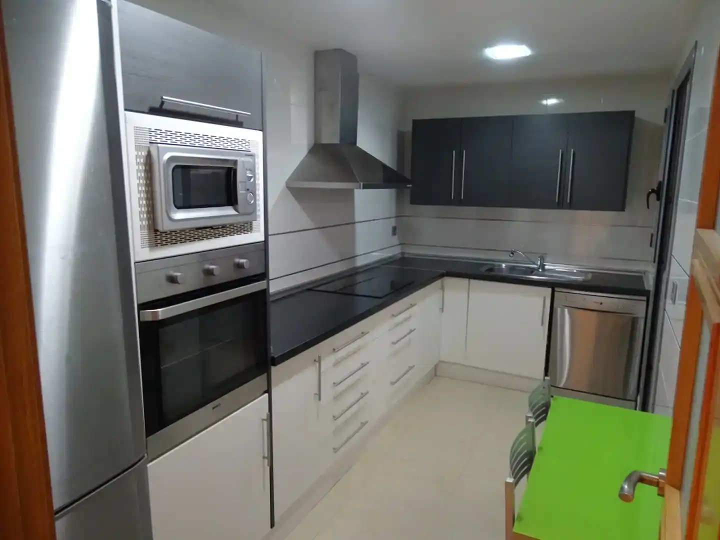 Cuina de Apartament en venda en  Murcia Capital amb Aire condicionat i Piscina