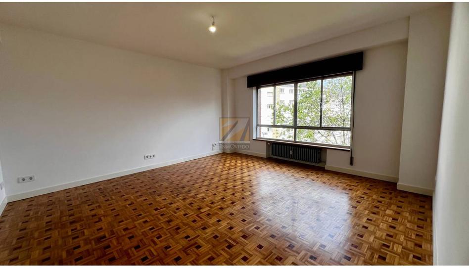 Foto 1 de Piso en venta en San Pedro de Mestallon, 13, Santo Domingo - El Campillín, Asturias