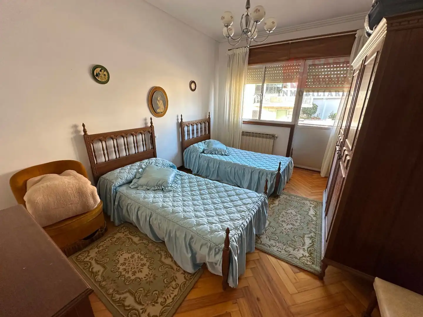 Dormitori de Casa o xalet en venda en Cangas  amb Calefacció, Terrassa i Traster